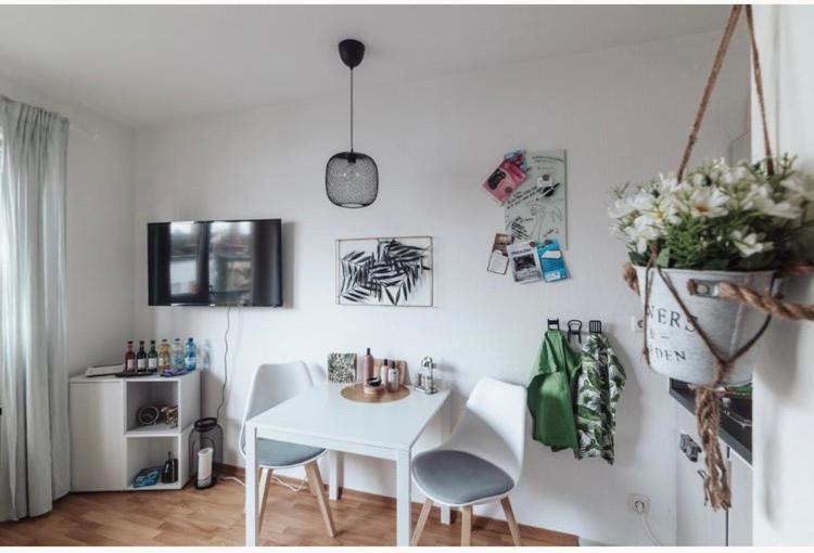 Die Kleine „Louise“ In Der Neustadt Mit Tiefgarage เดรสเดน ภายนอก รูปภาพ